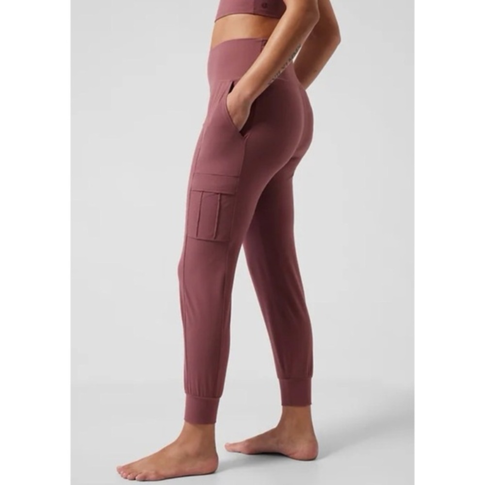 athleta salutation cargo jogger tawny rose women’s small